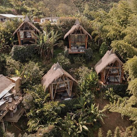 Ibuku Hotel Guatape - Chalets Экстерьер фото
