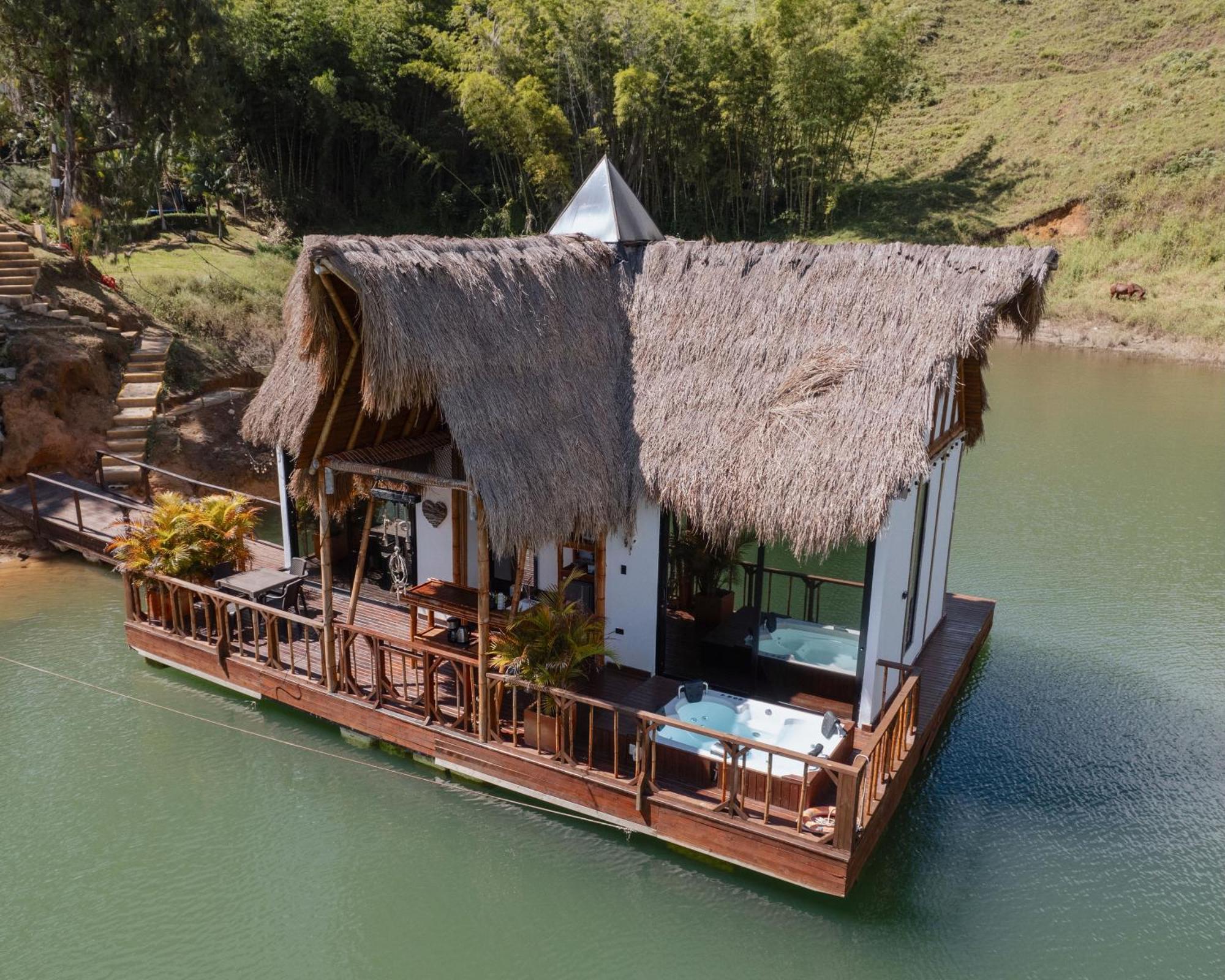 Ibuku Hotel Guatape - Chalets Экстерьер фото
