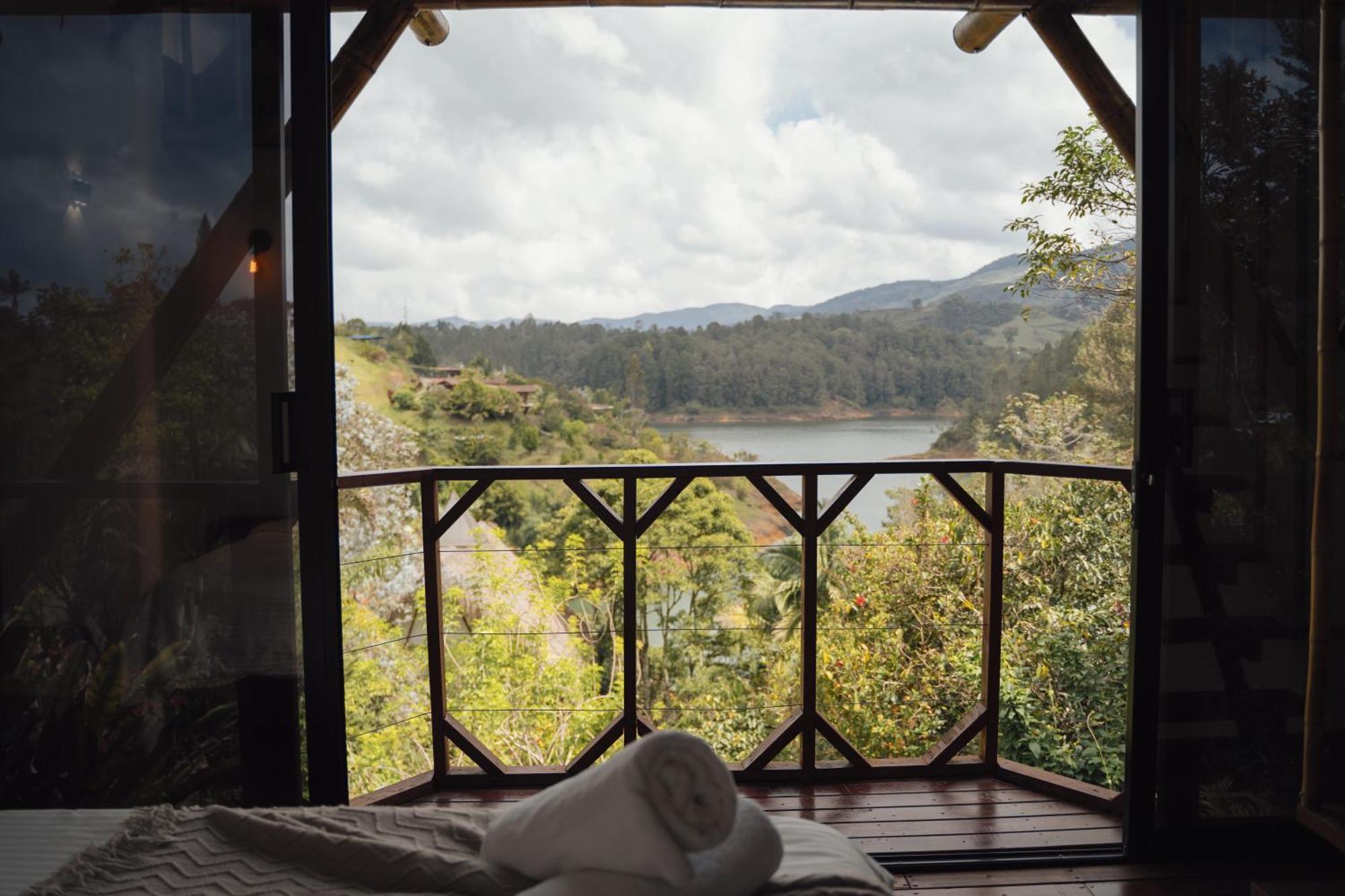 Ibuku Hotel Guatape - Chalets Номер фото